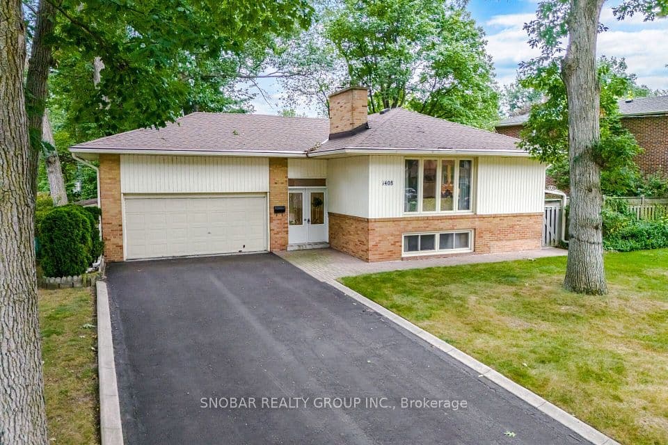 1408 Ballyclare Drive, Mississauga, ON L5C 1J5 – main photo