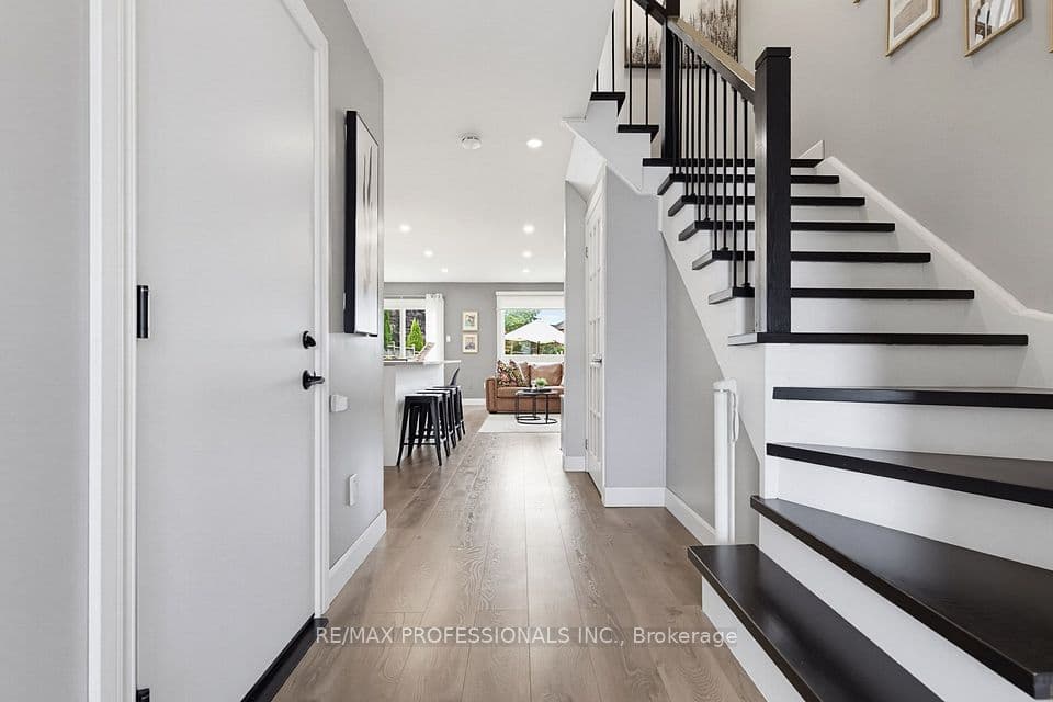 21 Waterbury Street, Caledon, ON L7E 1X2 – photo 3