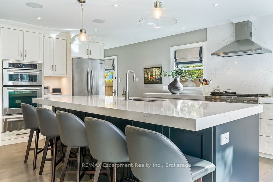 278 Carolyn Drive, Oakville, ON L6K 3M6 – main photo
