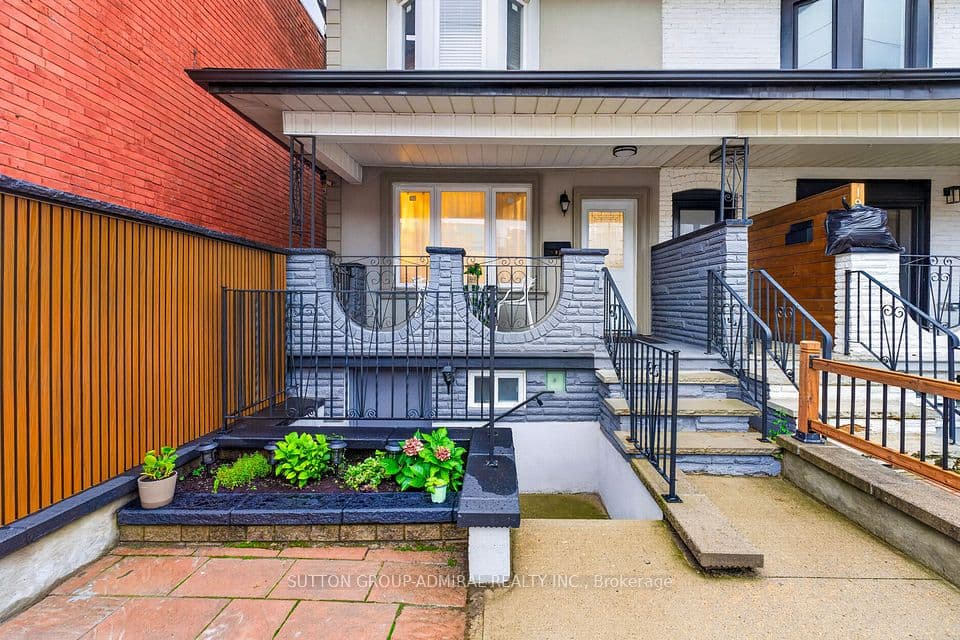 1987 Davenport Road, Toronto, ON M6N 1C5 – photo 2