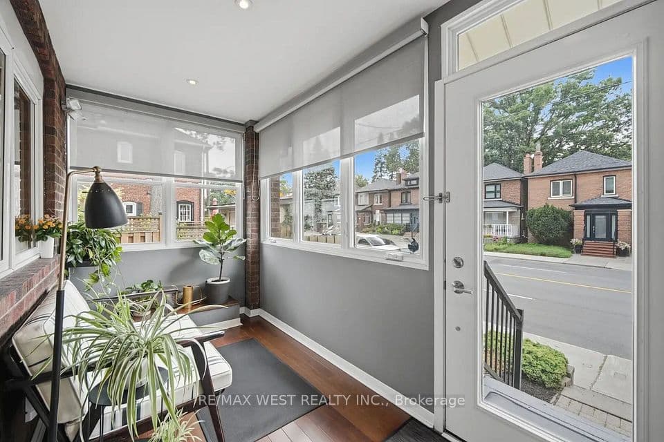 151 Jane Street, Toronto, ON M6S 3Y8 – photo 3