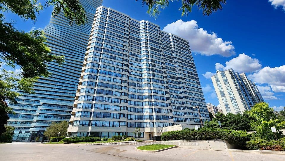 400 Webb Drive 2010, Mississauga, ON L5B 3Z7 – main photo