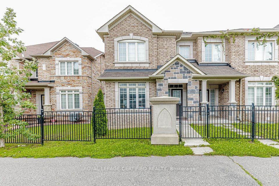66 Hatton Court, Brampton, ON L6Y 0H7 – main photo