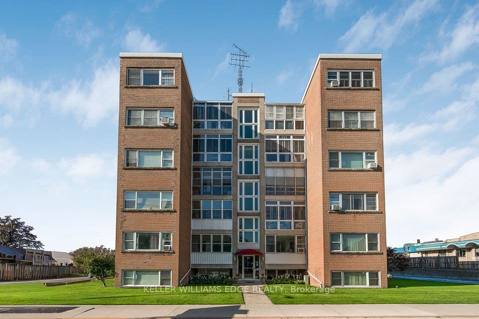 824 Brant Street 9, Burlington, ON L7R 2J5 – main photo