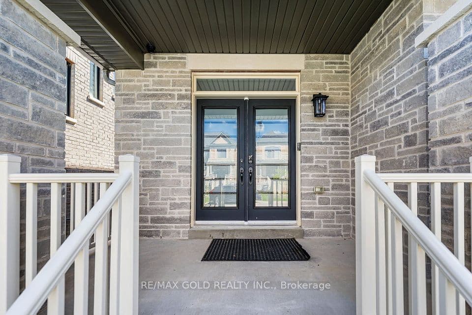 19 Trellanock Road, Brampton, ON L6Y 6K8 – photo 3