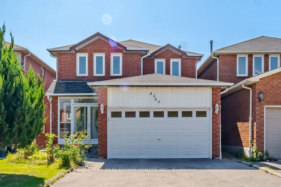 4569 Pemmican Trail, Mississauga, ON L4Z 2M2 – main photo