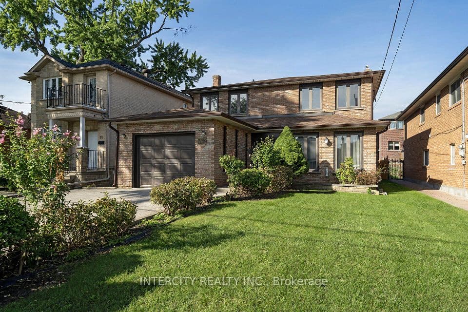 72 Chiswick Avenue, Toronto, ON M6M 4V3 – photo 2