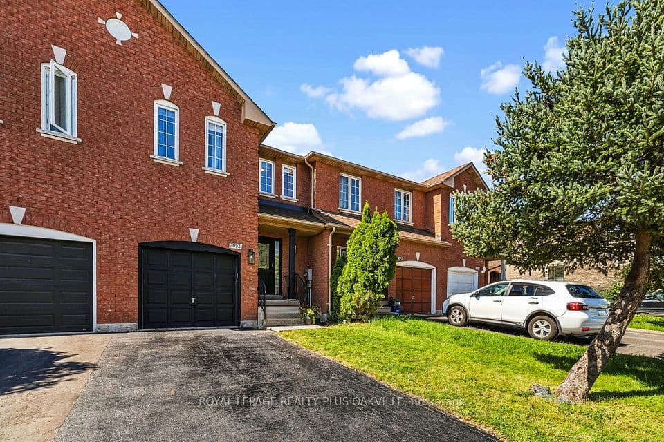 2093 Golden Orchard Trail, Oakville, ON L6M 3W8 – photo 2