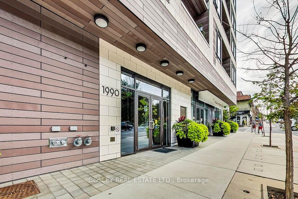 1990 Bloor Street W 210, Toronto, ON M6P 3L1 – photo 2