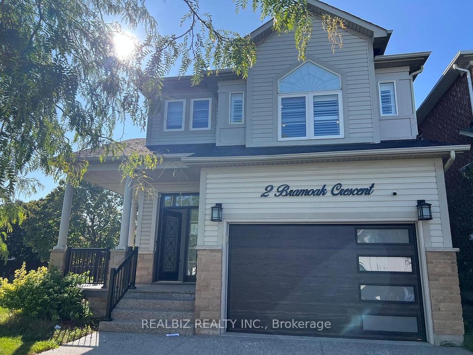 2 Bramoak Crescent, Brampton, ON L7A 1T7 – main photo