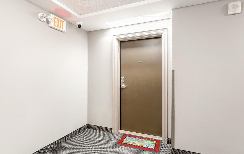 60 Baycliffe Crescent 204, Brampton, ON L7A 0Z4 – photo 3