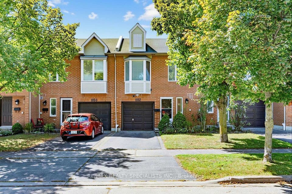 1152 WEST SHORE Drive, Mississauga, ON L5E 3H8 – main photo