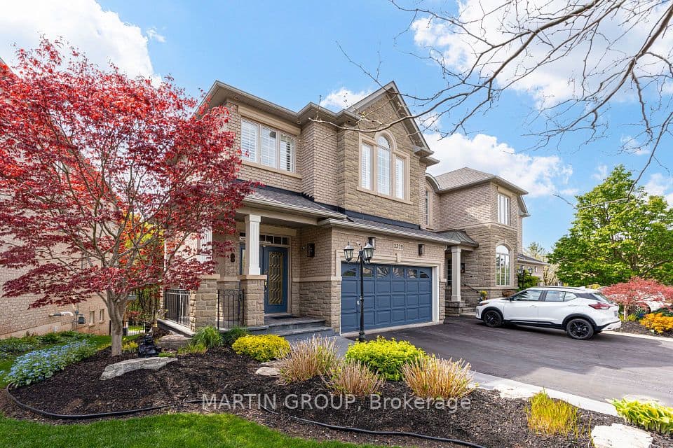 2328 Woodfield Road, Oakville, ON L6H 6Y6 – main photo