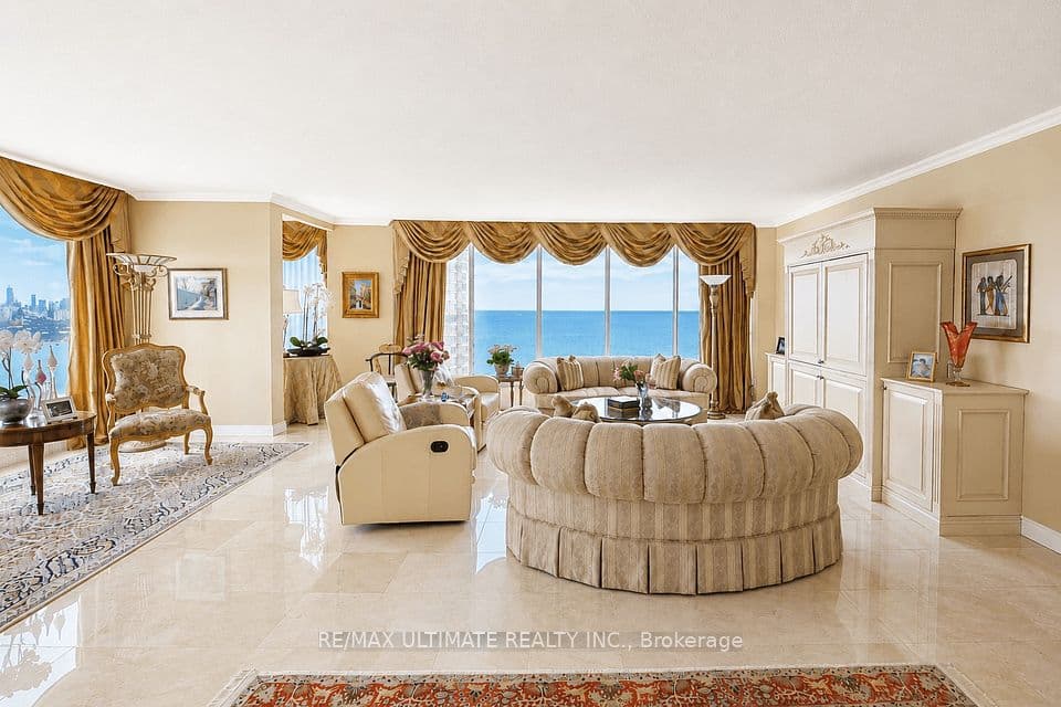 2045 Lake Shore Boulevard W 3705, Toronto, ON M8V 2Z6 – photo 2