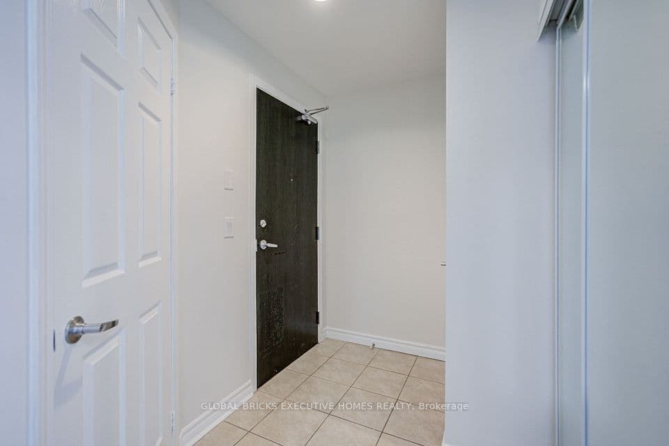 388 Prince of Wales Drive 2911, Mississauga, ON L5B 0A1 – photo 3