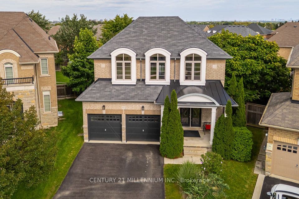 17 Island Grove, Brampton, ON L6X 0W6 – photo 2