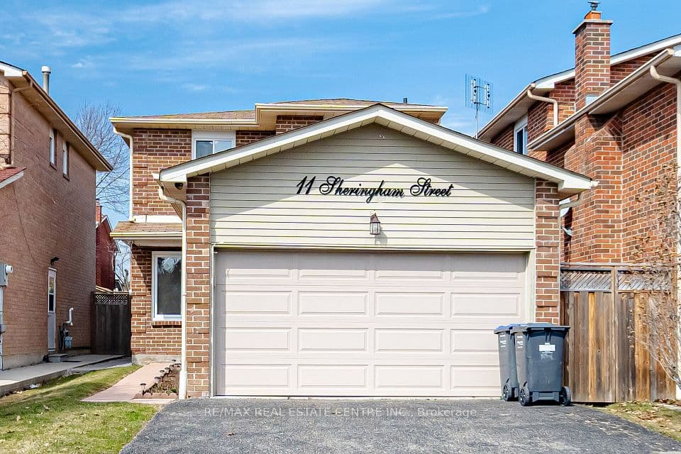 11 Sheringham Street, Brampton, ON L6Z 2P5 – main photo
