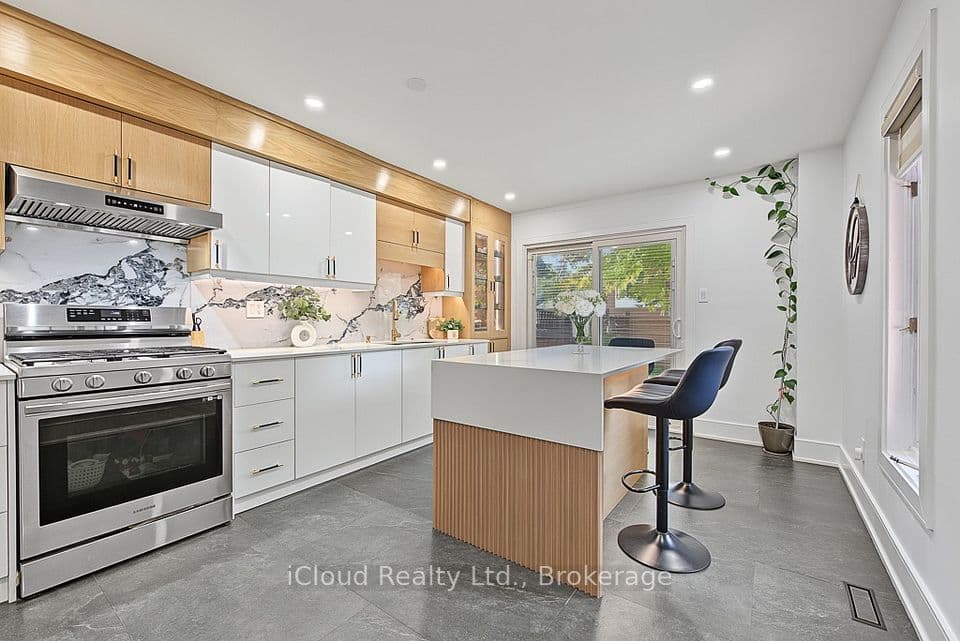 152 Clover Bloom Road, Brampton, ON L6R 1S5 – photo 2