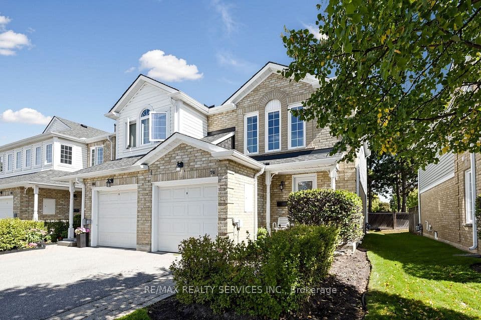 74 Heathcliffe Square, Brampton, ON L6S 5R4 – photo 2