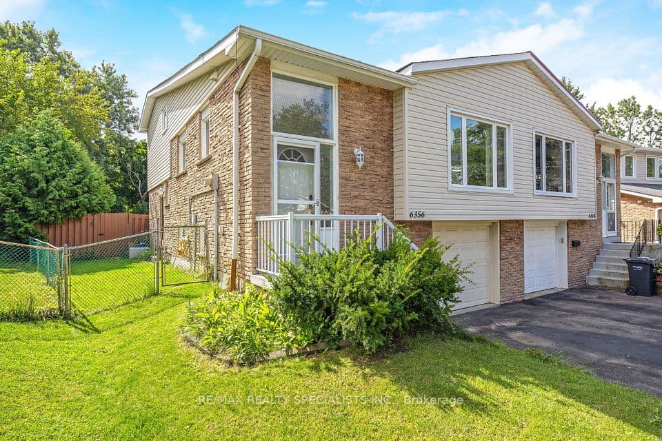 6356 Chaumont Crescent, Mississauga, ON L5N 2M8 – photo 3