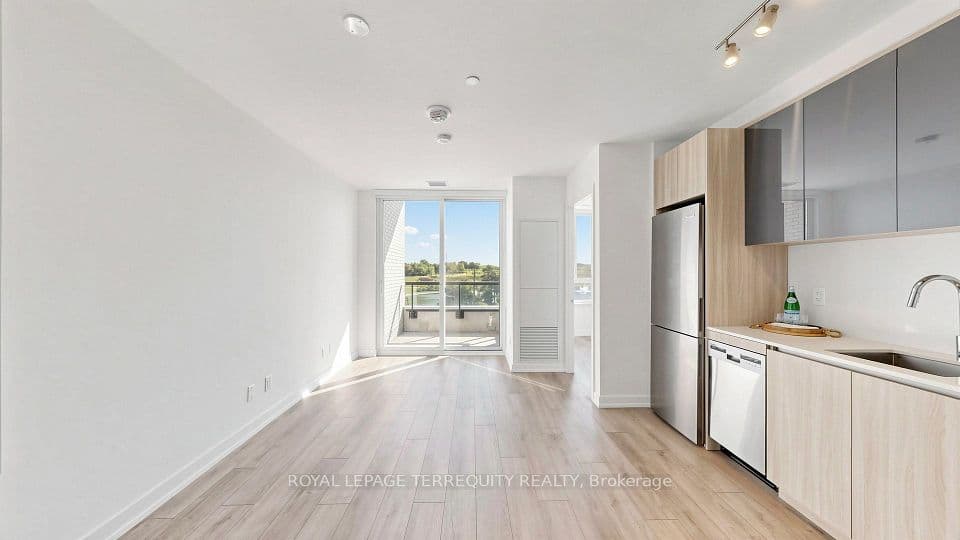 3100 Keele Street 519, Toronto, ON M3M 0E1 – photo 2