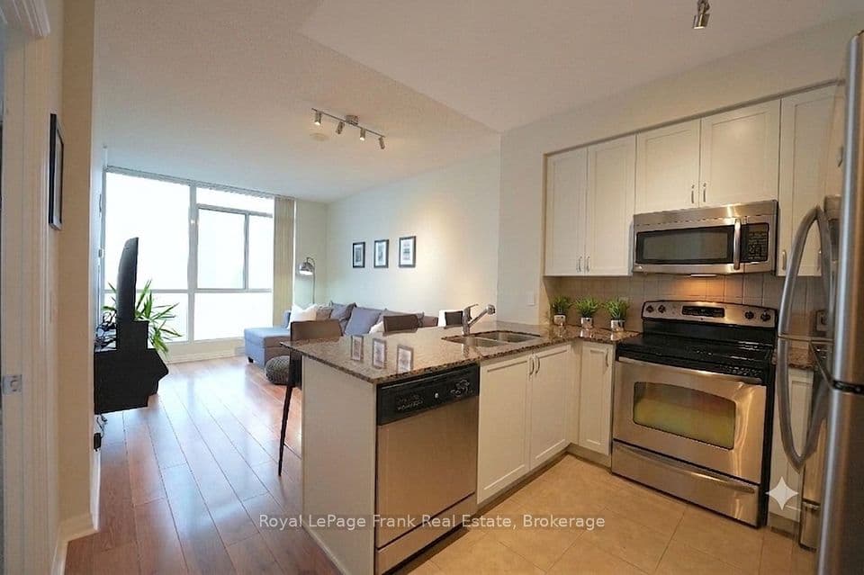 225 Webb Drive 3410, Mississauga, ON L5B 4P2 – main photo