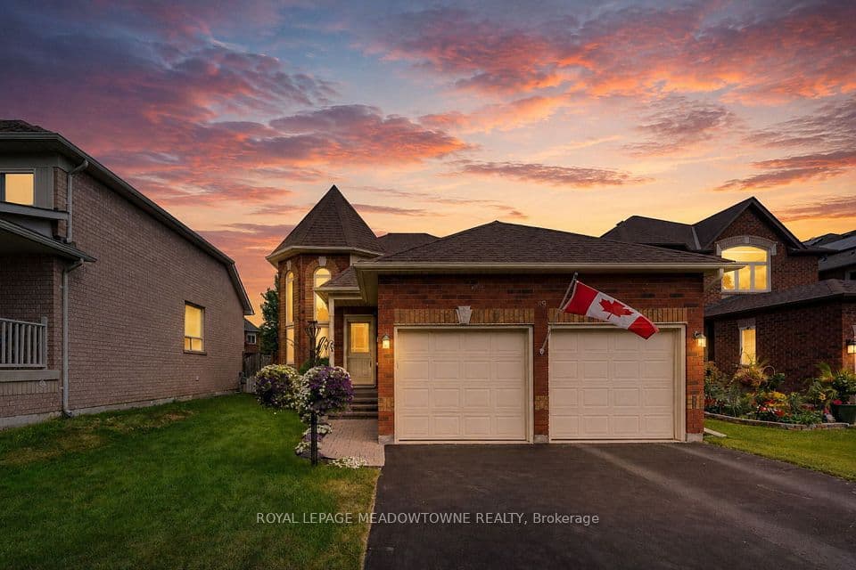 89 E Standish Street, Halton Hills, ON L7G 5W3 – main photo