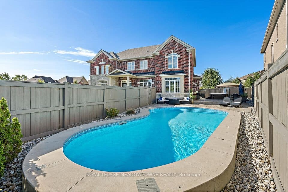 67 Hidden Lake Trail, Halton Hills, ON L7G 0K6 – main photo