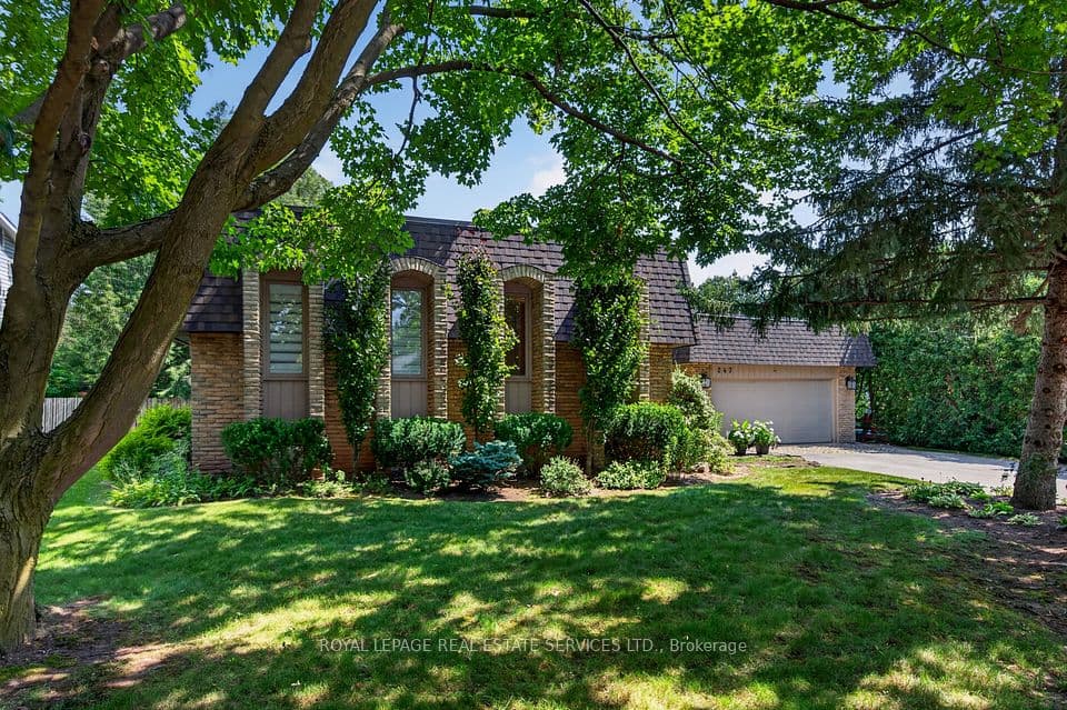 247 Spring Garden Road, Oakville, ON L6L 5H5 – photo 2