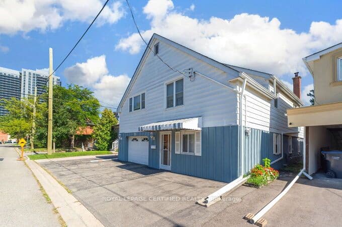 21 Denison Avenue, Brampton, ON L6X 1E8 – photo 3