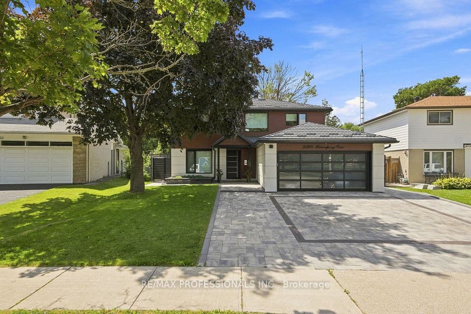 3328 Riverspray Crescent, Mississauga, ON L4Y 3M4 – main photo