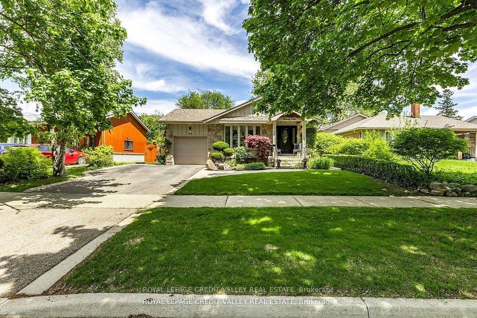 24 Ladore Drive, Brampton, ON L6Y 1V5 – main photo