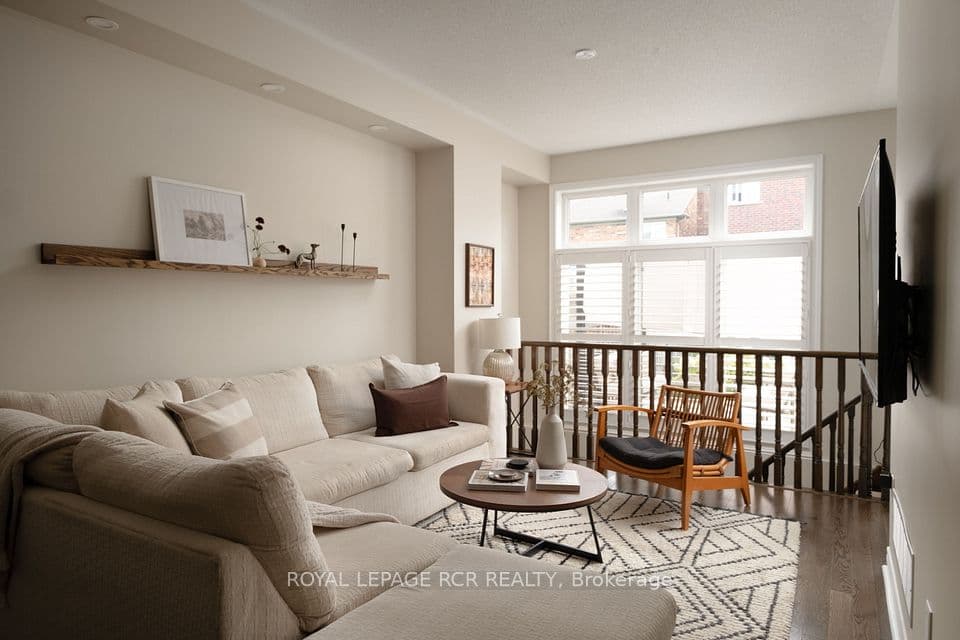 18 Cedarcrest Street, Caledon, ON L7C 3P9 – photo 2
