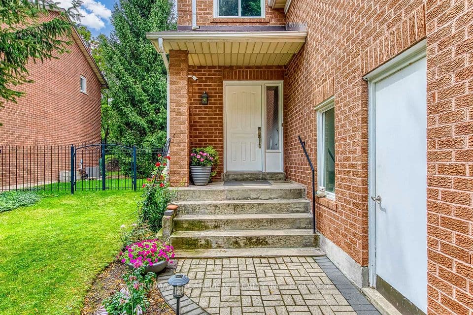2549 Addingham Crescent, Oakville, ON L6J 7K7 – photo 2