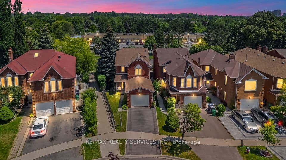 76 Leeward Drive, Brampton, ON L6S 5V8 – main photo