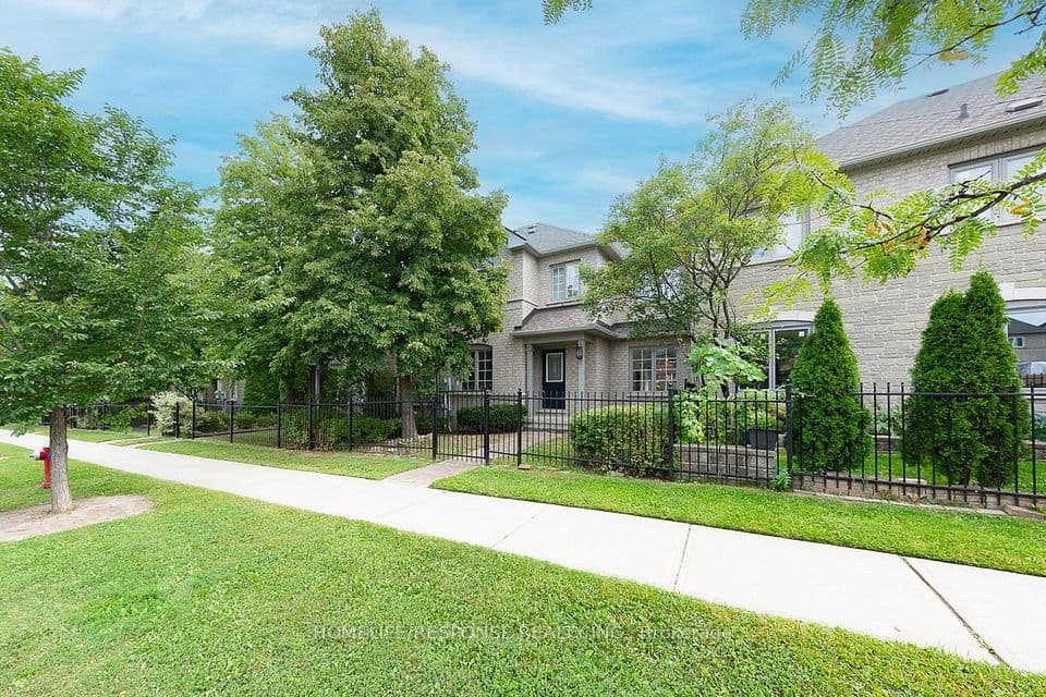 450 BRISTOL Road E 25, Mississauga, ON L4Z 3Y3 – photo 2