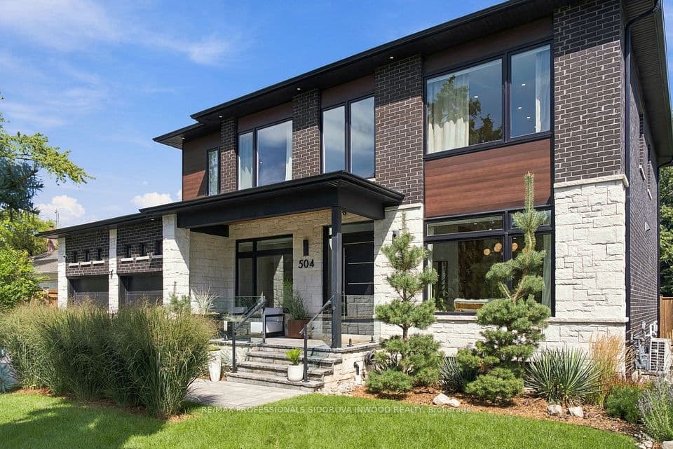 504 Sandmere Place, Oakville, ON L6L 4G4 – main photo