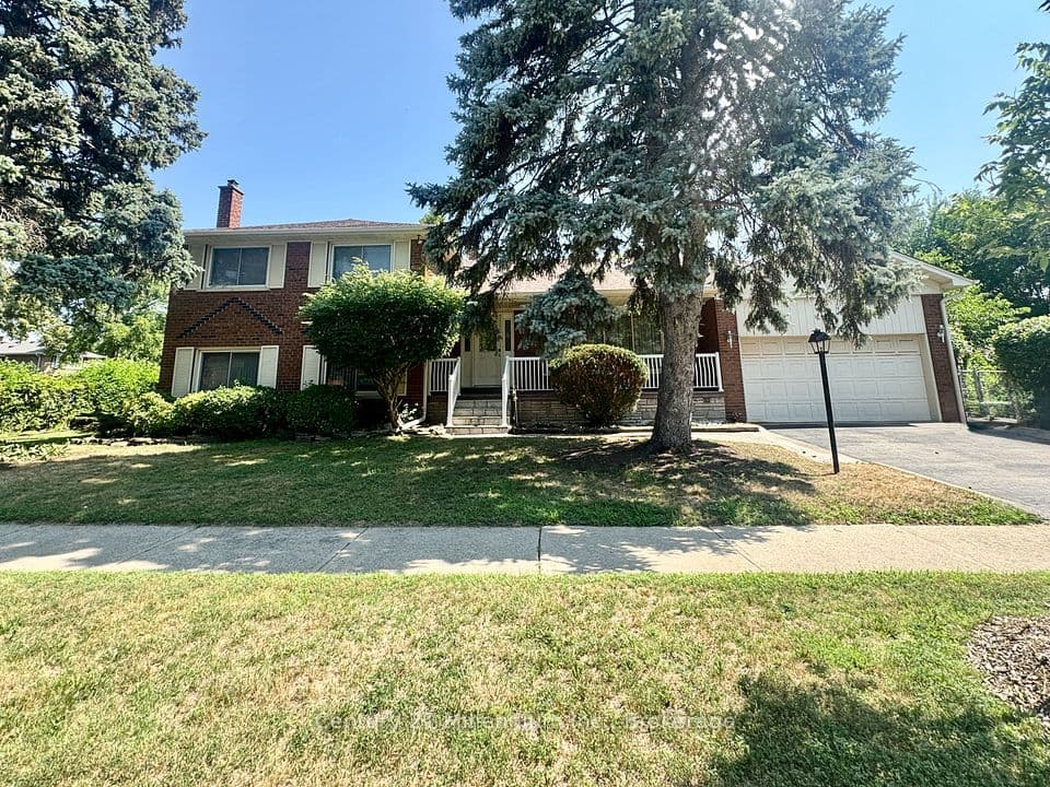 353 Chantenay Drive, Mississauga, ON L5A 1E9 – photo 3