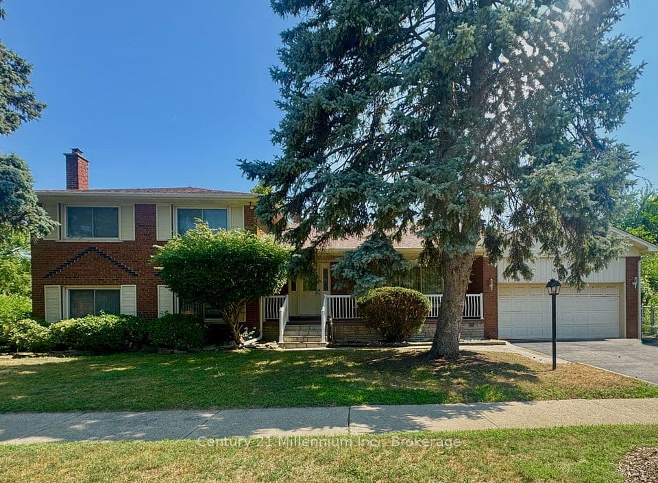 353 Chantenay Drive, Mississauga, ON L5A 1E9 – main photo