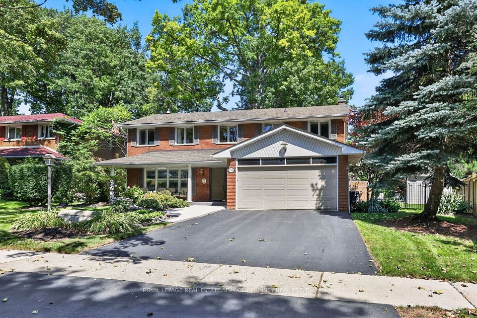 3708 Beechollow Crescent, Mississauga, ON L4Y 3T2 – main photo