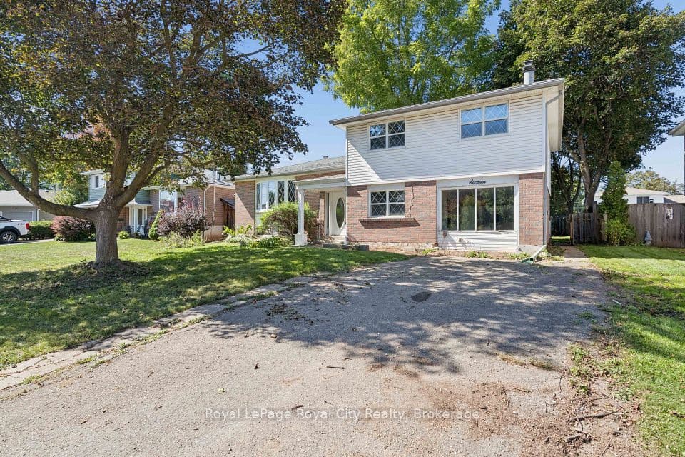 16 Heather Court, Halton Hills, ON L7G 2R6 – photo 2