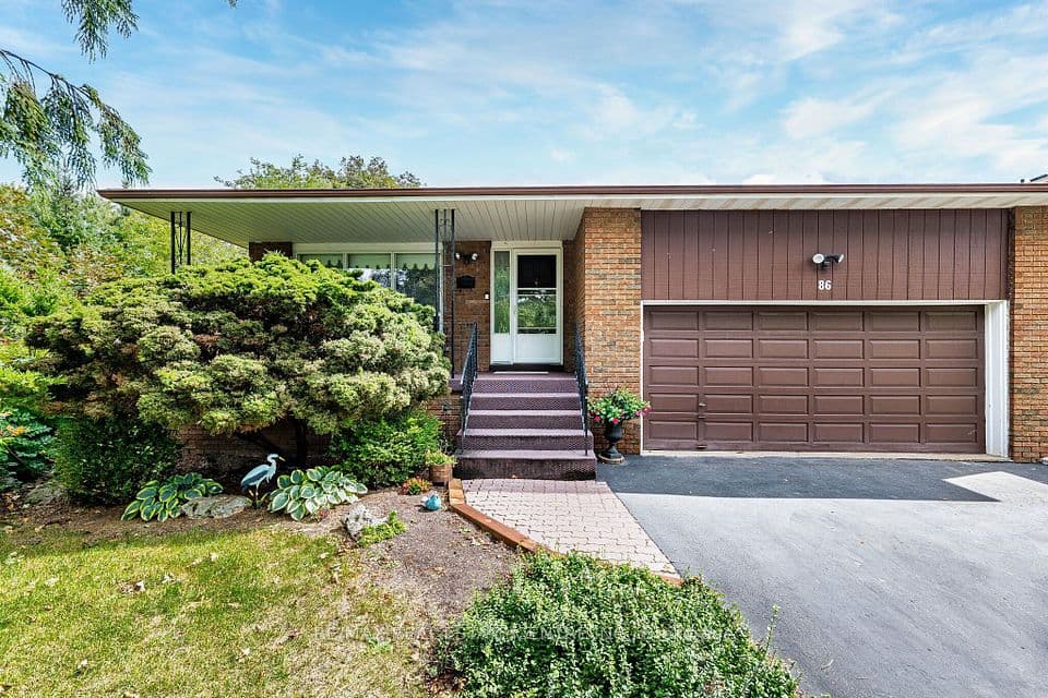 86 Jade Crescent, Brampton, ON L6S 3M8 – main photo