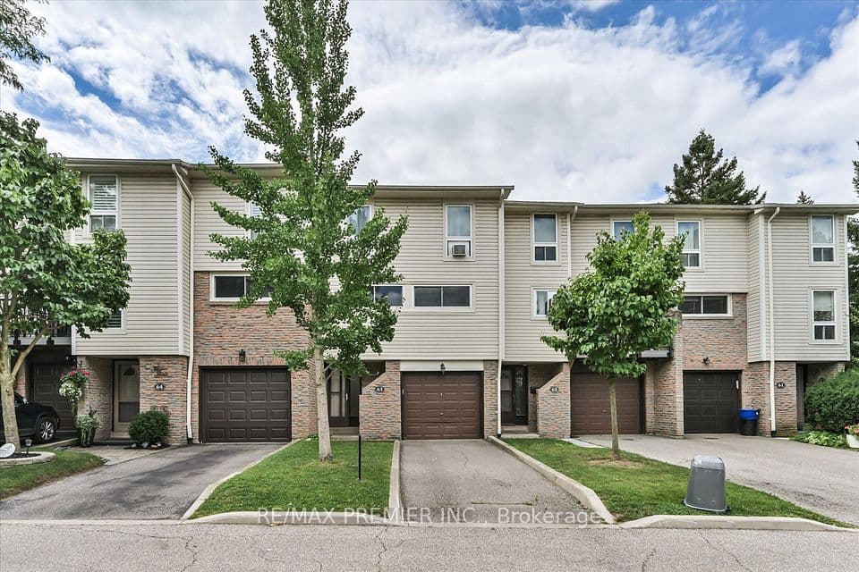 7251 Copenhagen Road 63, Mississauga, ON L5N 2H6 – main photo