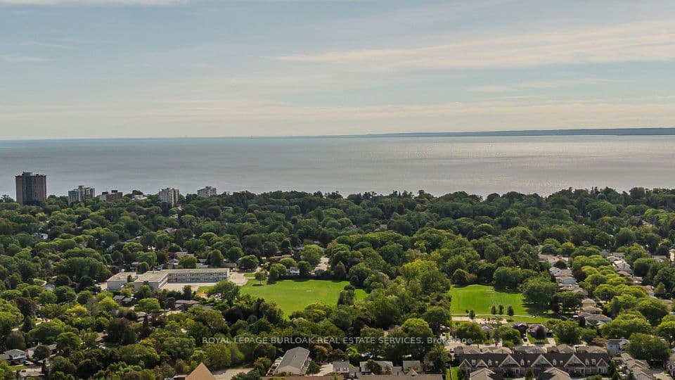 5070 Pinedale Avenue 601, Burlington, ON L7L 5V6 – photo 2