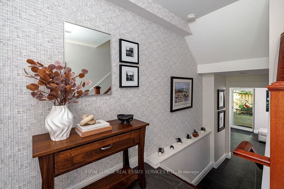 2236 Marine Drive 2236, Oakville, ON L6L 1C1 – photo 3
