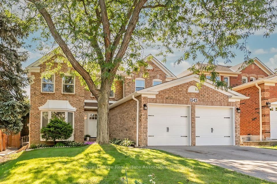 1542 Hollywell Avenue, Mississauga, ON L5N 4P5 – main photo