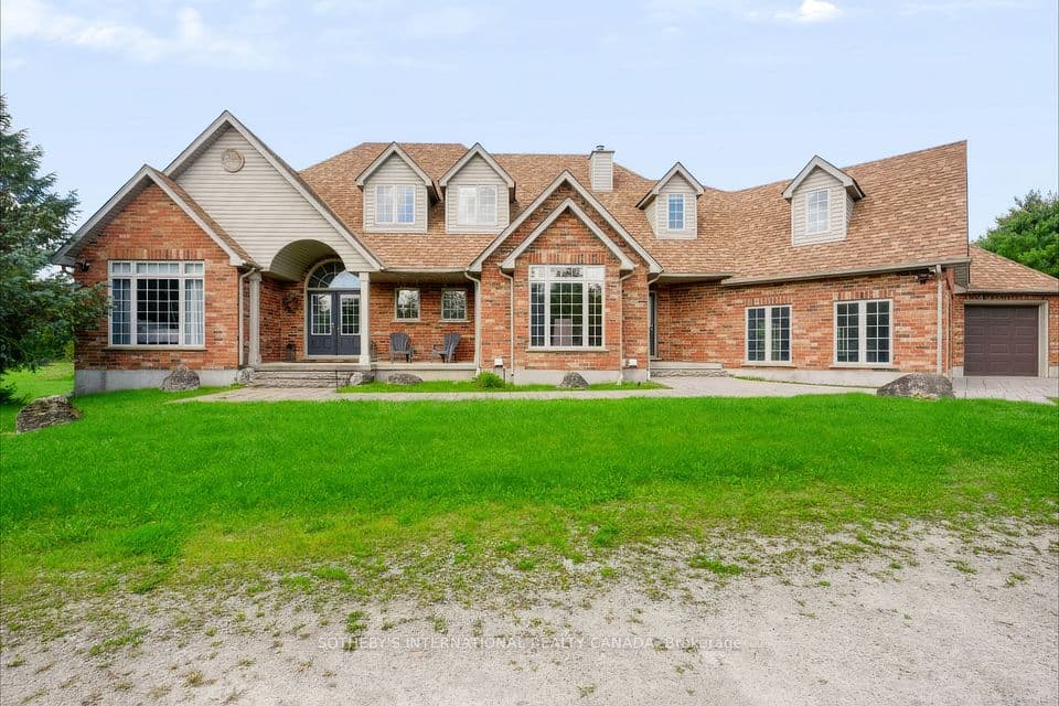11525 5th Line Nassagaweya, Milton, ON L0P 1B0 – main photo