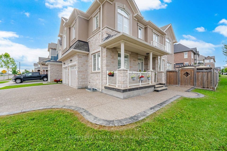 153 Whitlock Avenue, Milton, ON L9E 1G1 – photo 2