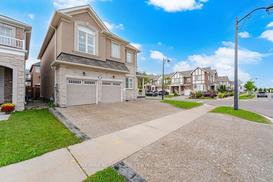 153 Whitlock Avenue, Milton, ON L9E 1G1 – main photo