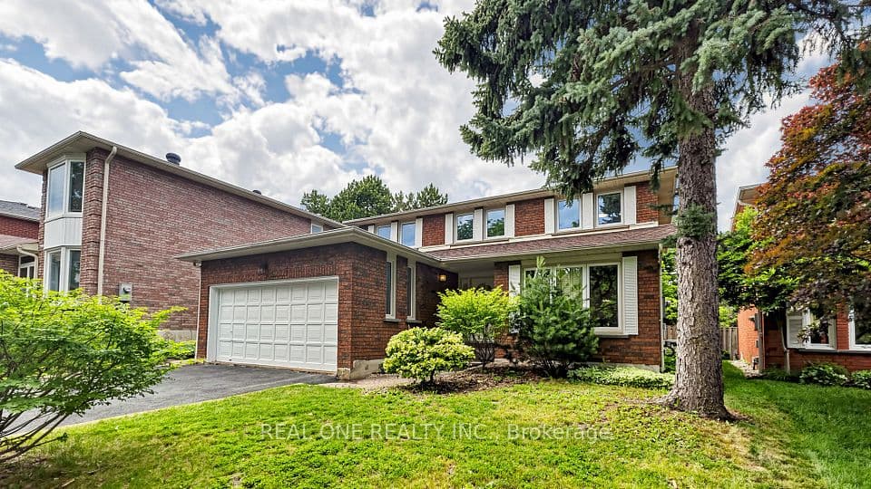 2027 Roy Ivor Crescent, Mississauga, ON L5L 3N7 – photo 2